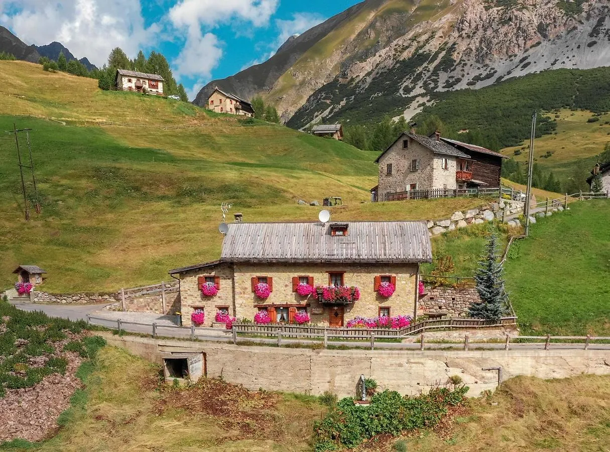 ** Bed & Breakfast Baita Luleta Livigno Italy