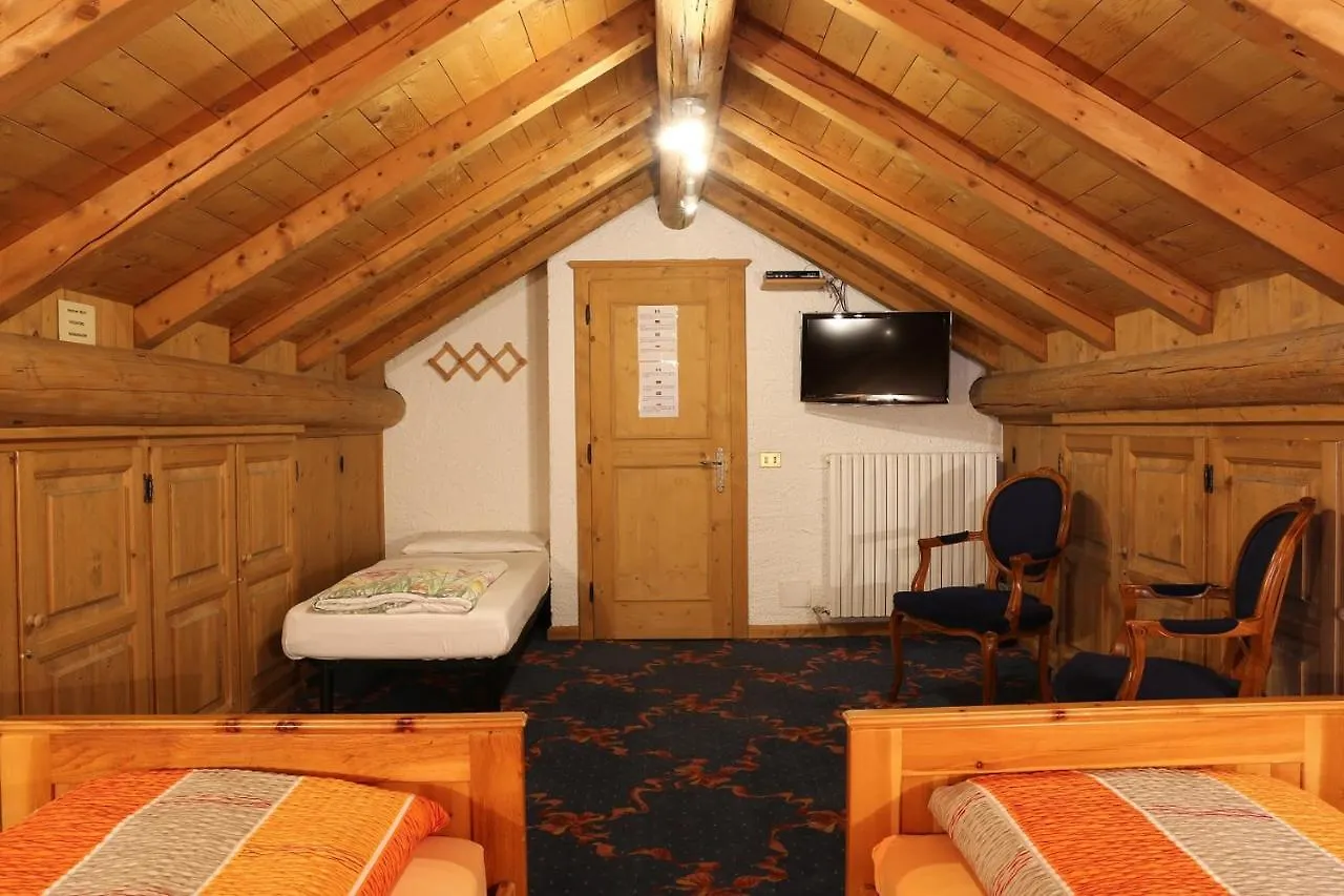 Baita Luleta Livigno Bed & Breakfast